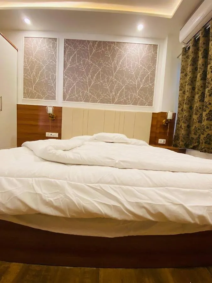 Hotel Heritage Divine Varanasi